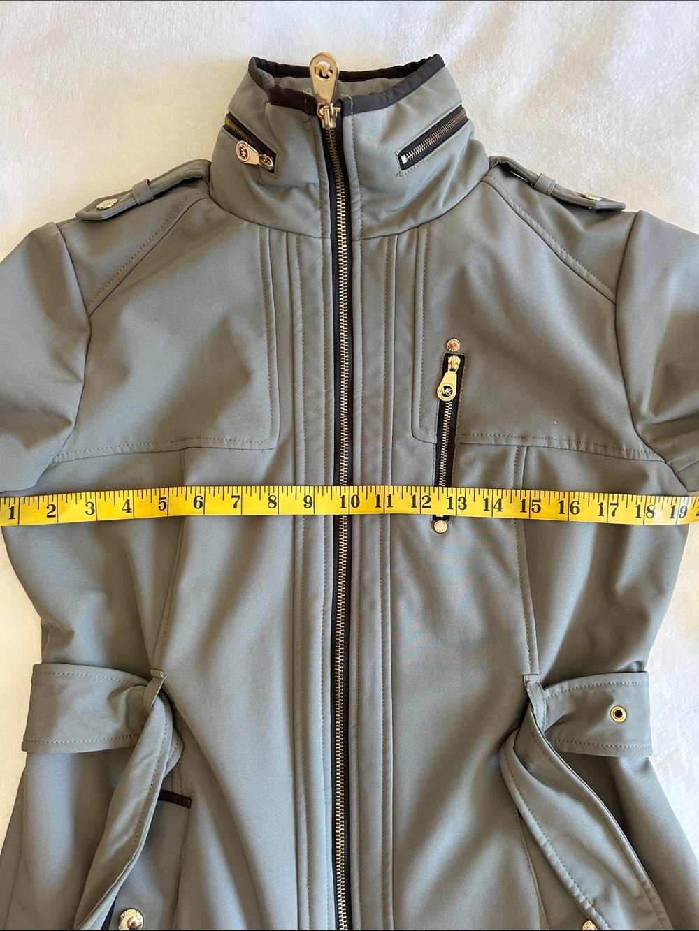 Michael Kors Women’s Softshell Olive Green Belted Jacket With Hidden Hood Size M - Picture 10 of 11
